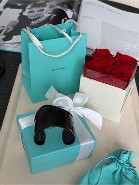 Tiffany & Co. Elsa Peretti Bone Cuff Black Ruthenium Medium Left Wrist $1,100